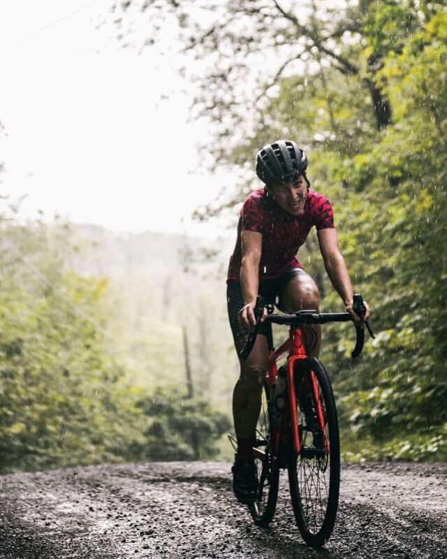Les jours plus chauds annoncent 🚴🏼‍♀️🚴‍♂️🍺 ! On célèbre le #MoisduVelo avec le lancement de Presta Ride en partenariat avec @siboire_microbrasserie et @cafe.mabicyclette – rejoignez-nous le mercredi 15 mai à 18h00 pour débuter un parcours social à rythme moyen.

Le départ se fait à 18h, chaque semaine, et nous terminons la balade sur la terrasse du Café Ma Bicyclette avec une bière, ou deux 🍻 L’aventure n’est pas pour les débutant·e·s, mais est assez simple qu’on peut quand même s’amuser et socialiser (25-30 km). Aucune inscription requise, il suffit d’être là avant que le guide départ! On se voit là?

Warmer days mean 🚴🏼‍♀️🚴🏼‍♀️🍺 We’re celebrating this #MoisduVelo by launching a weekly ride in collaboration with @siboire_microbrasserie and @cafe.mabicyclette – anyone looking for a social, mid-paced route (25-30 km) every Wednesday at 18h00 is welcome to join the PRESTA ride.

Wheels up at 18h sharp, and we end the ride on the terrace at Café Ma Bicyclette for a pint, or two 🍻 The ride is not for beginners, but is paced evenly enough to be considered a social ride. Inaugural ride: Wednesday 15 May. No registration is required, just show up before the leader departs. Who’s in?